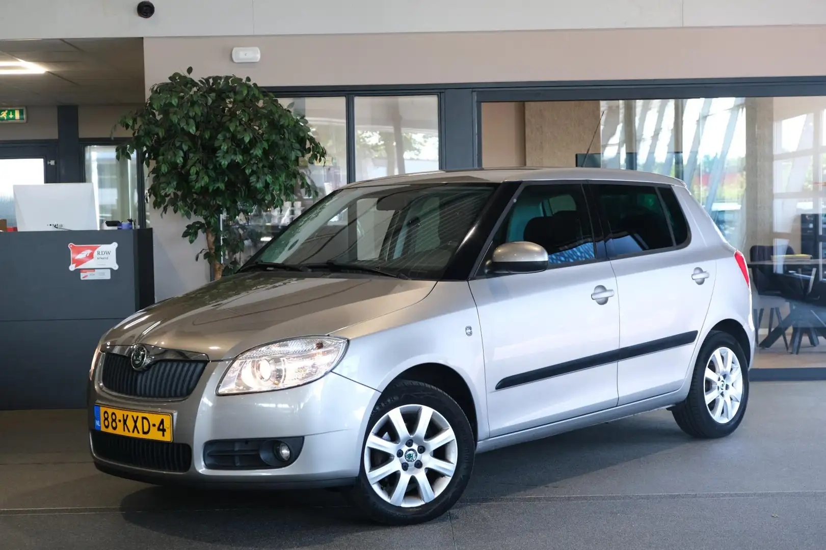 Skoda Fabia 1.4-16V Sprint Cruise Airco LM velgen Beige - 1