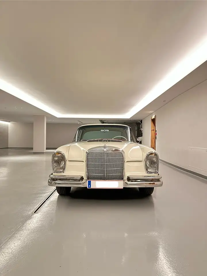 Mercedes-Benz 220 SE Coupe W111, foto 8