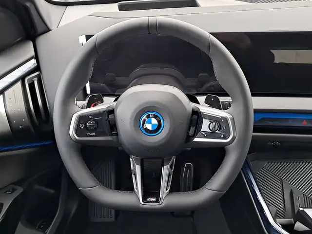 BMW X3 view 12