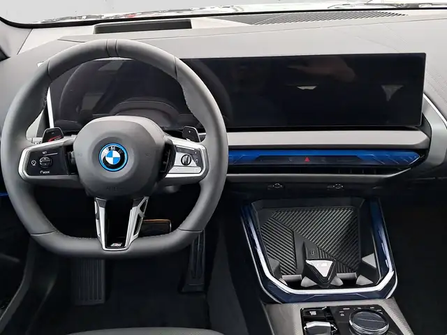 BMW X3 view 13