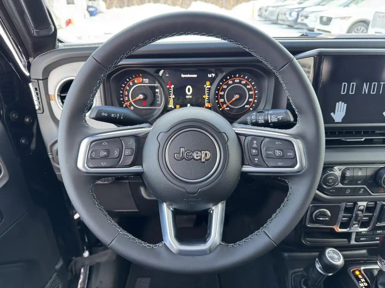 Jeep Wrangler снимка Jeep Wrangler