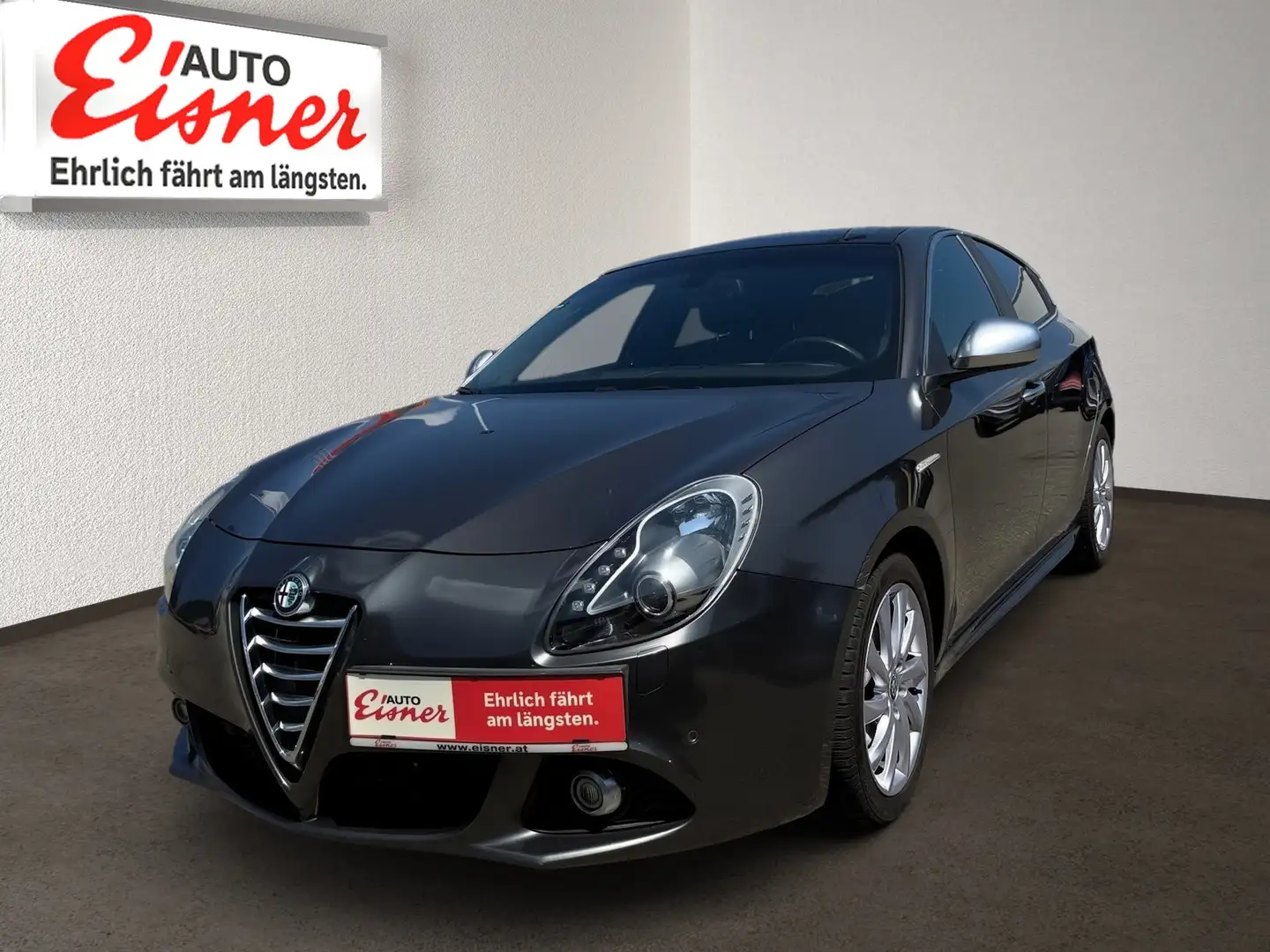 Alfa Romeo Giulietta Exclusive 2,0 JTDM-2 2xKlima BiXenon Grau - 2