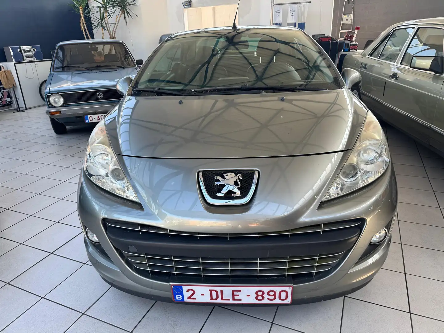 Peugeot 207 CC 1.6 HDi Pack FAP Gris - 2
