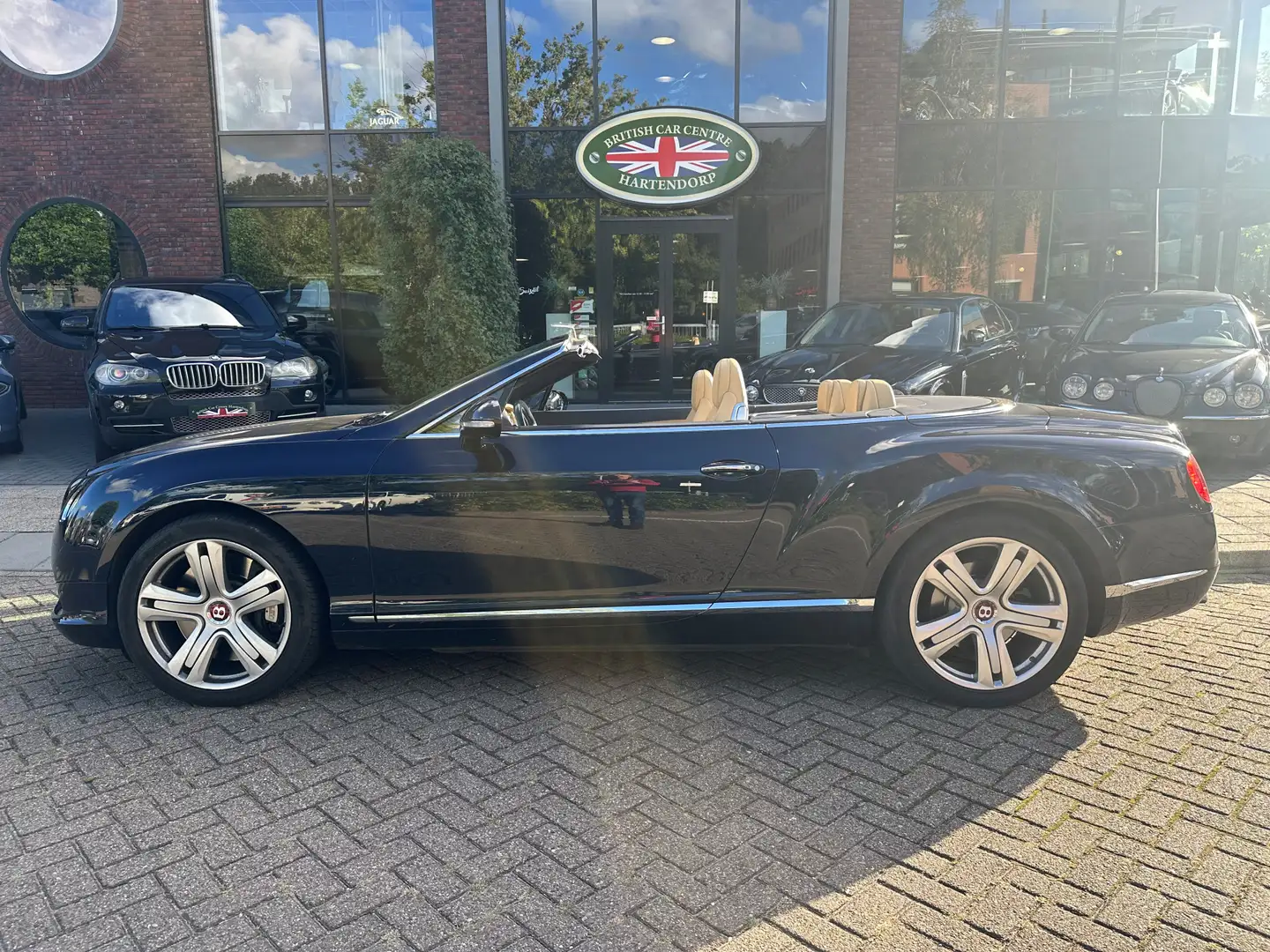 Bentley Continental GTC 4.0 V8 Red Label Modrá - 2