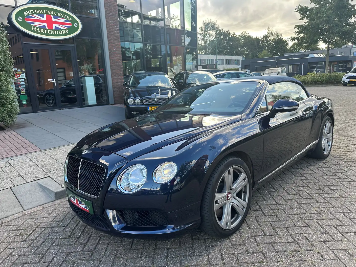 Bentley Continental GTC 4.0 V8 Red Label Синий - 1