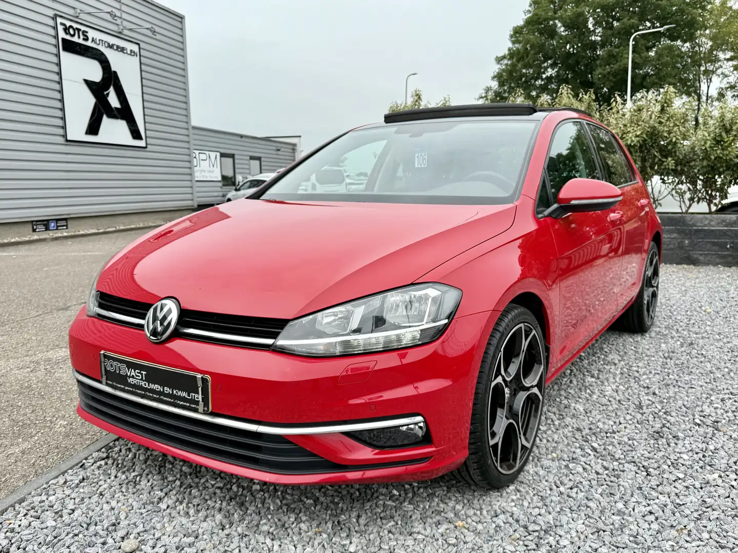 Volkswagen Golf 1.4 TSI Highline Pano|ACC|Carplay|PDC Rood! Rood - 2
