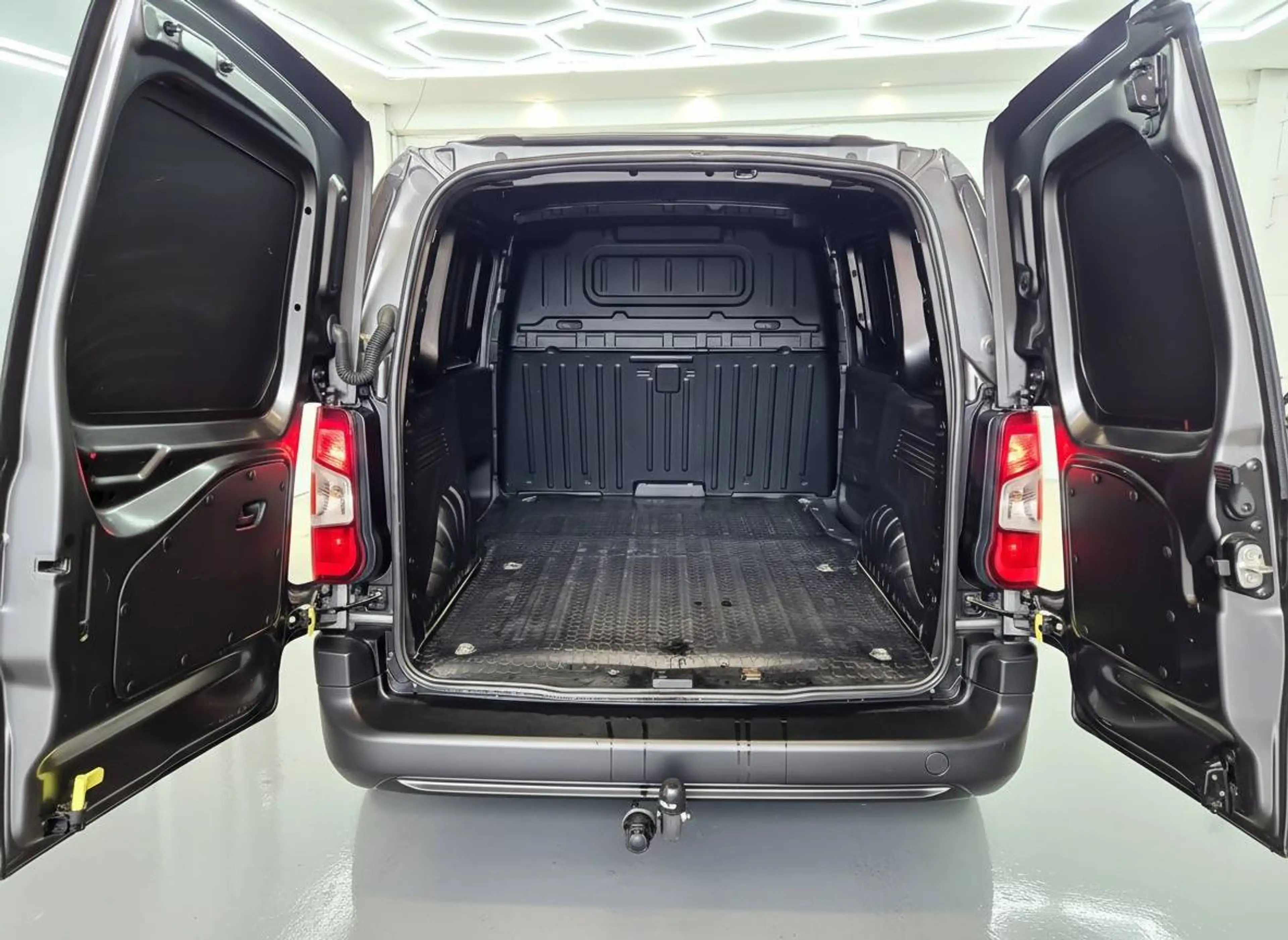 Peugeot Partner 1.5 BlueHDi L1 STD Heavy Grip (EU6.2) — photo 14