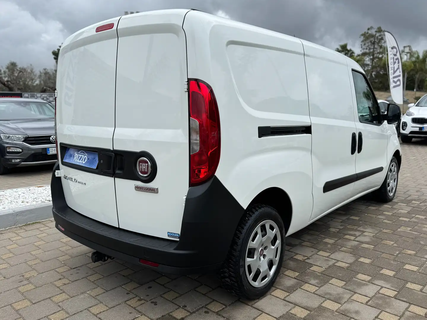 Fiat Doblo 1.6MJT 105CV MAXI 3POSTI NAVI IVA Bianco - 2
