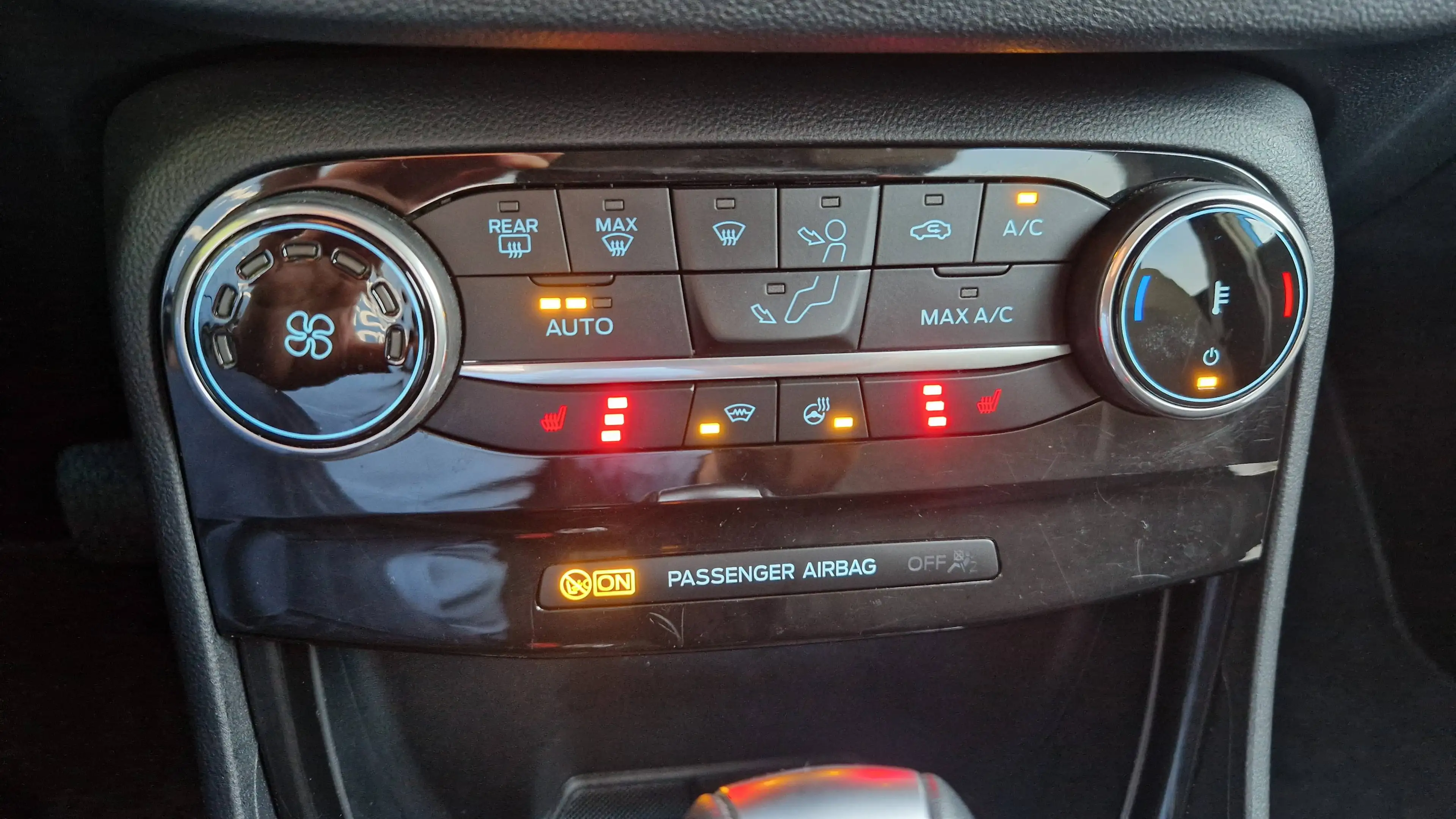 Ford Puma Titanium — photo 10
