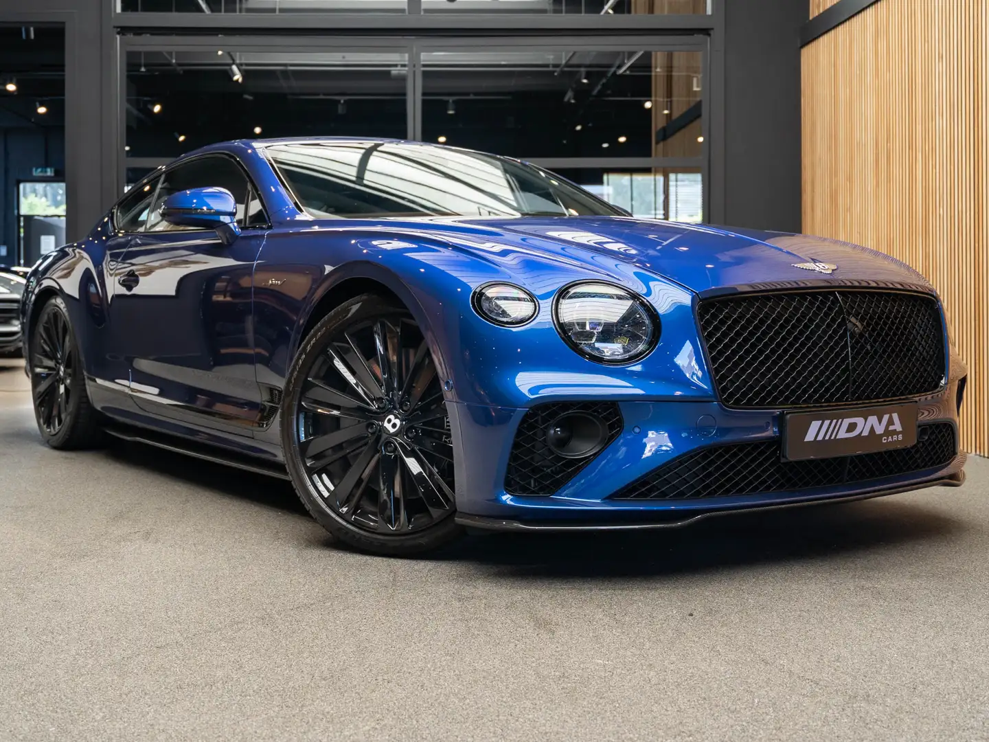 Bentley Continental GT W12 Speed Carbon Pakket 6.0 W12 Speed Naim Keramis Modrá - 1