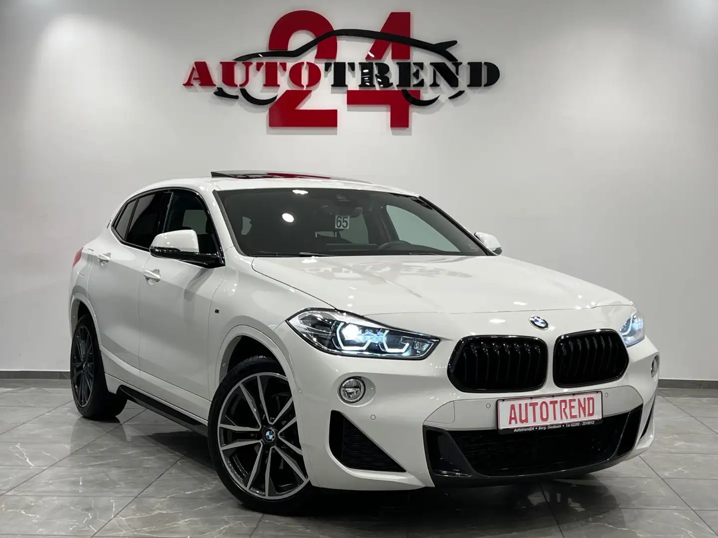 BMW X2 sDrive 18 i M-SPORTPAKET PANO+HEAD-UP+KAMERA Weiß - 2