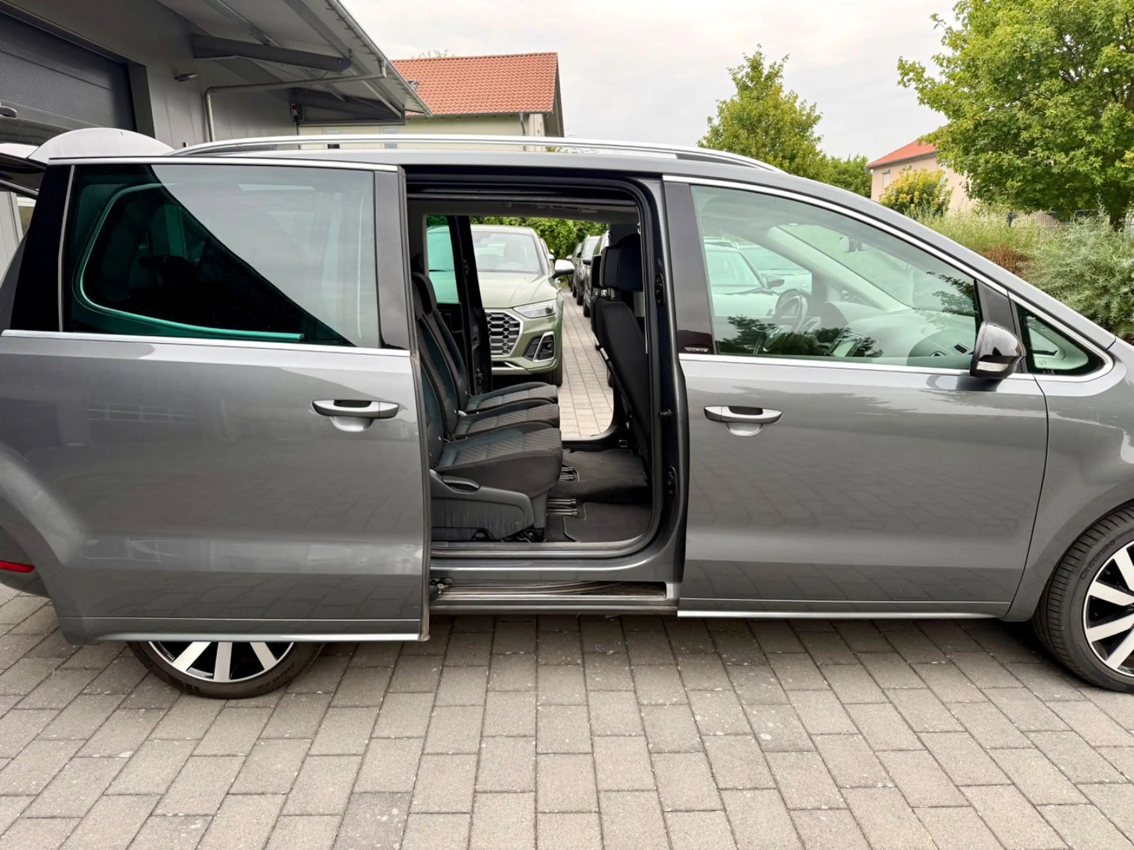 Volkswagen Sharan 2.0 TDI IQ.DRIVE 7-Sitze/AHK/Standheizung — photo 9