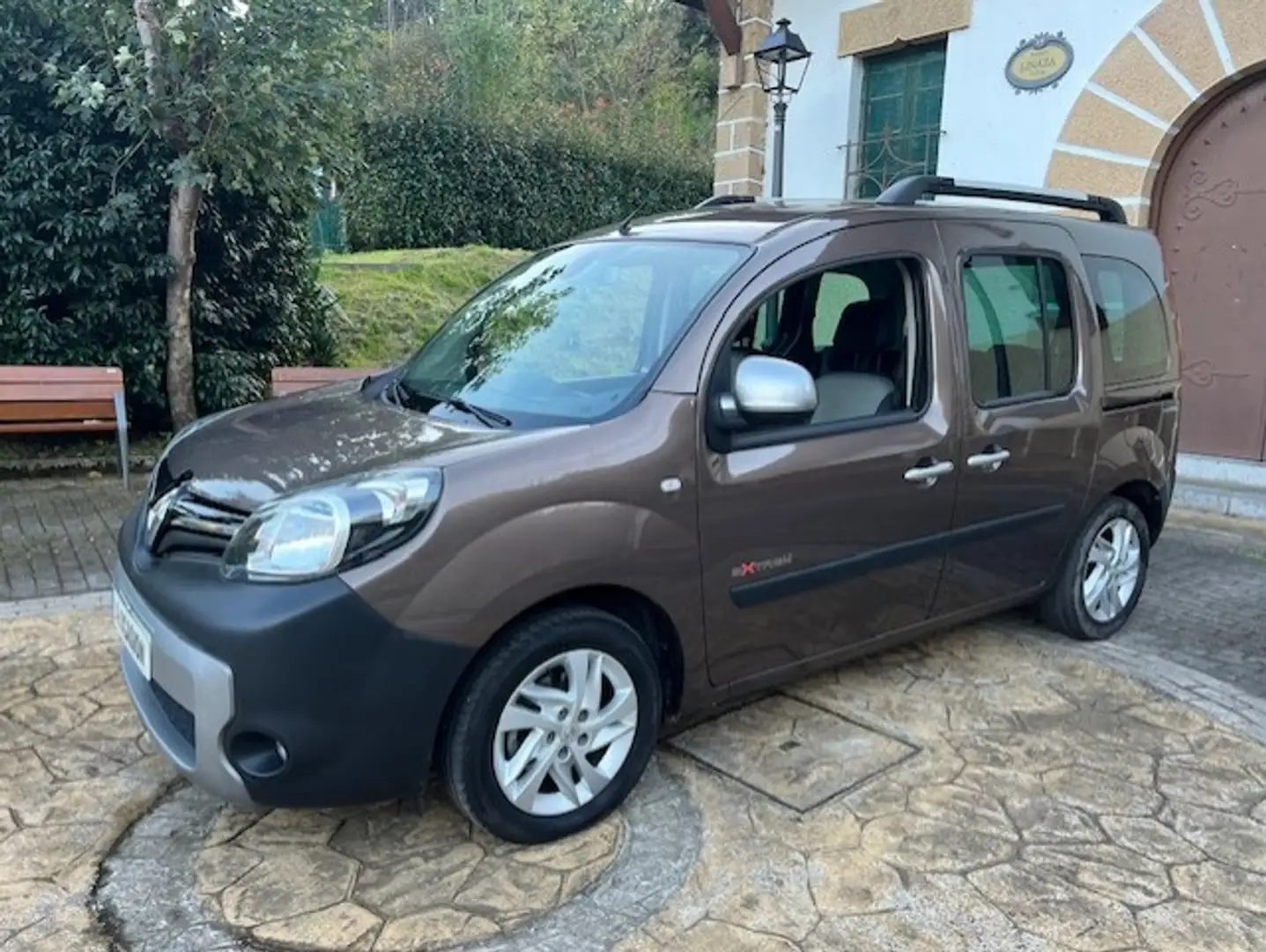 Renault Kangoo Combi 1.5dCi Energy Extrem 66kW Marrón - 1
