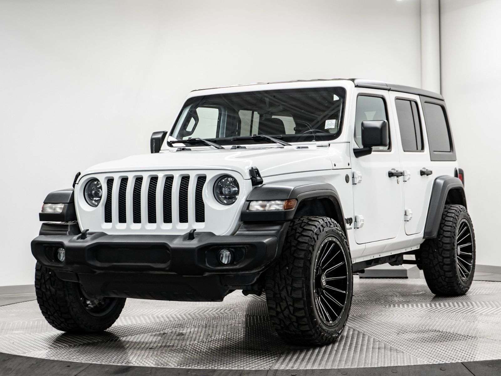 2023 Jeep Wrangler Apple CarPlay, Android Auto, Technology Package