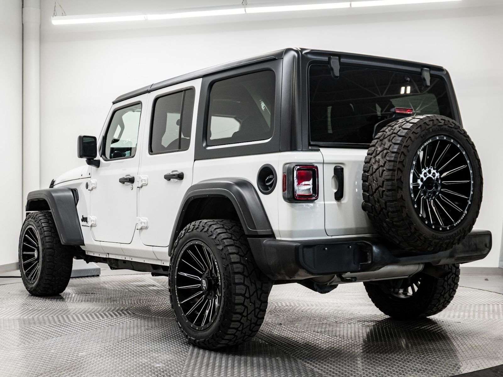 2023 Jeep Wrangler Apple CarPlay, Android Auto, Technology Package — снимка 1