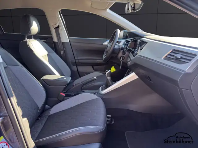 Volkswagen Taigo view 14