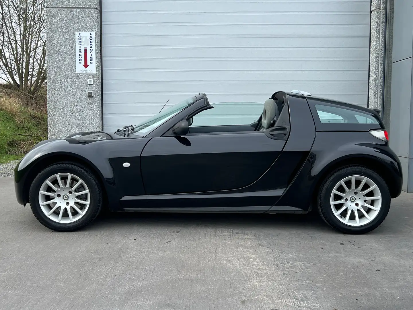 smart roadster 0.7 Turbo Softouch crna - 2