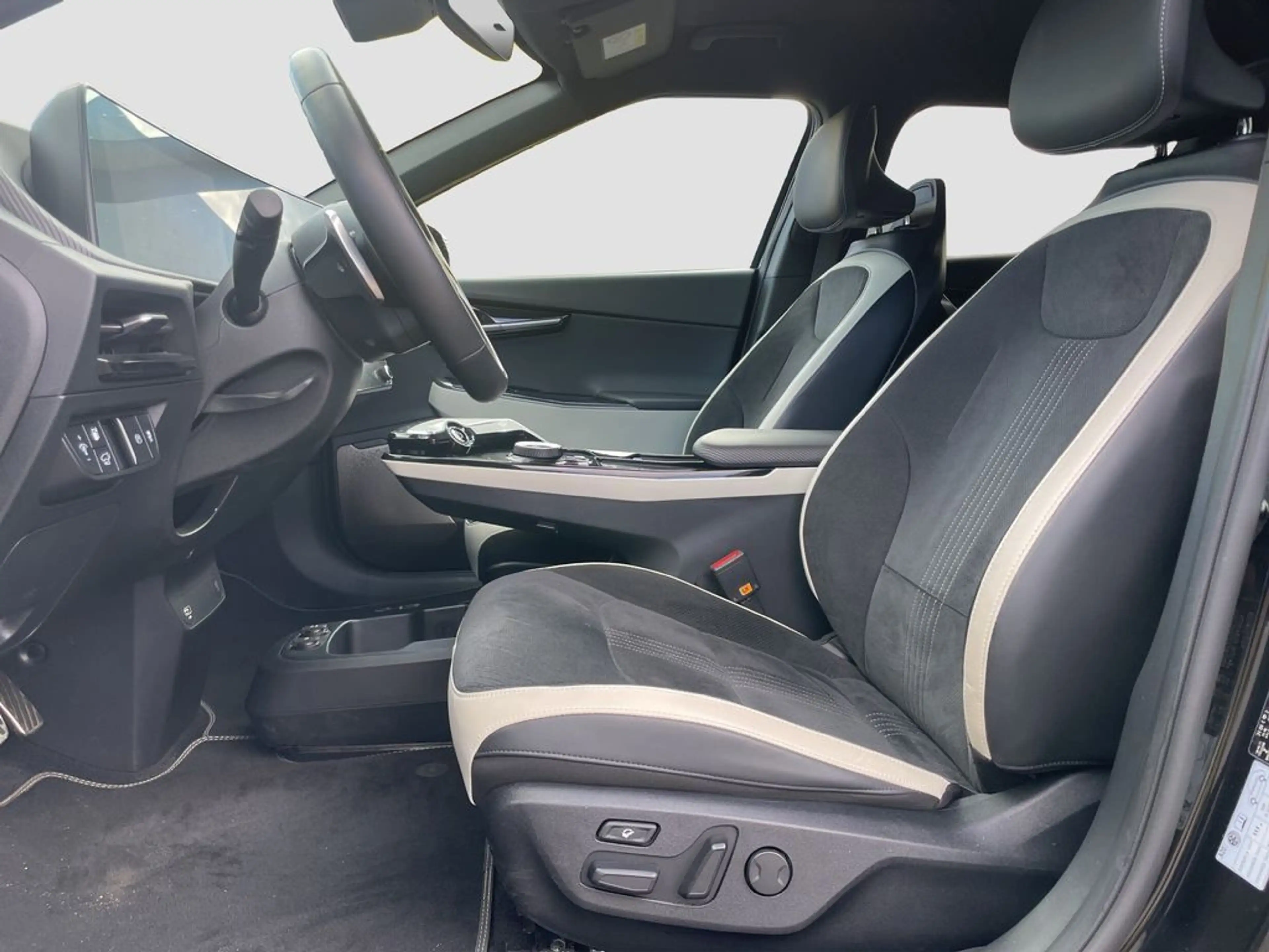 Kia EV6 GT-Line 4WD 77,4 kWh 239 kW Assist+ Sound WP — photo 4