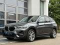 BMW X1 18iA*SPORT LINE*T-LEDER*KAM*SPORTSITZE*LED*18 Grau - thumbnail 1
