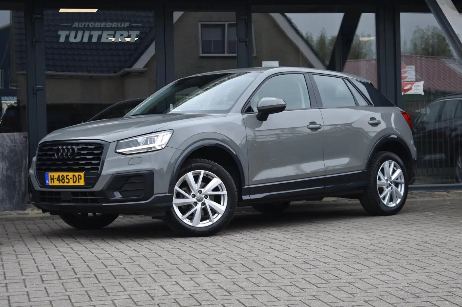 Audi Q2 35 TFSI epic | AFN. TREKHAAK | NAVIGATIE | NAP | C Grijs - 1