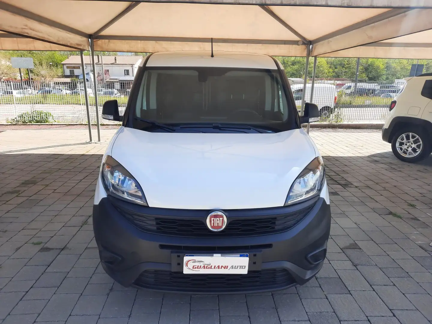 Fiat Doblo Doblo 1.6 Mjt 105CV S&S PC-TN Cargo Lounge Blanc - 1