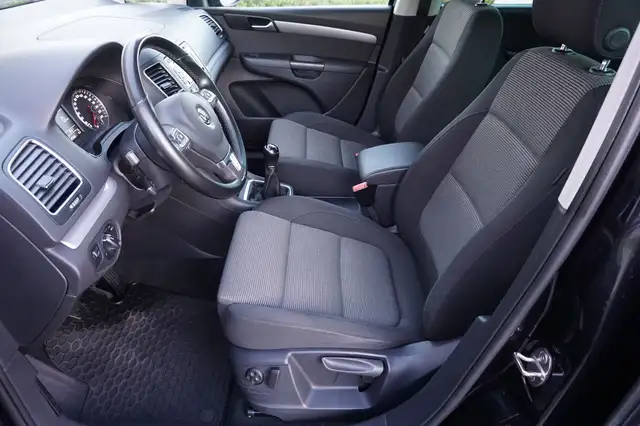 Volkswagen Sharan view 10