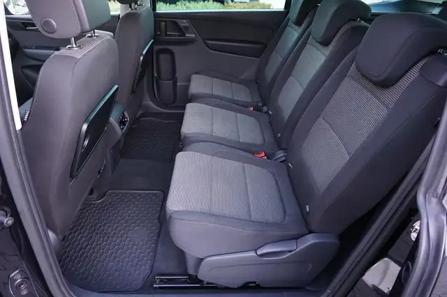 Volkswagen Sharan view 11