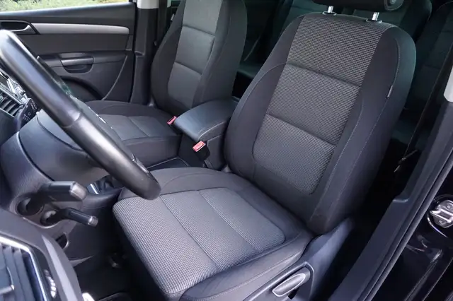 Volkswagen Sharan view 17