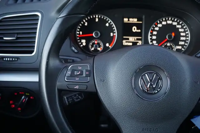 Volkswagen Sharan view 27