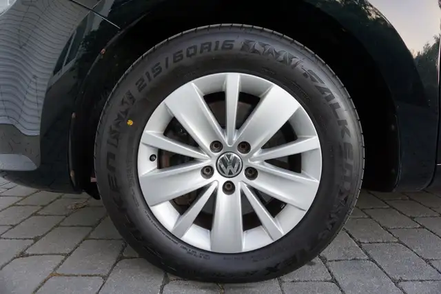 Volkswagen Sharan view 16