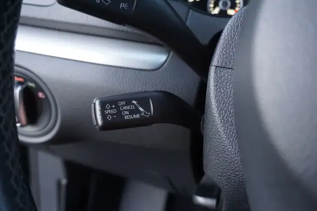 Volkswagen Sharan view 29