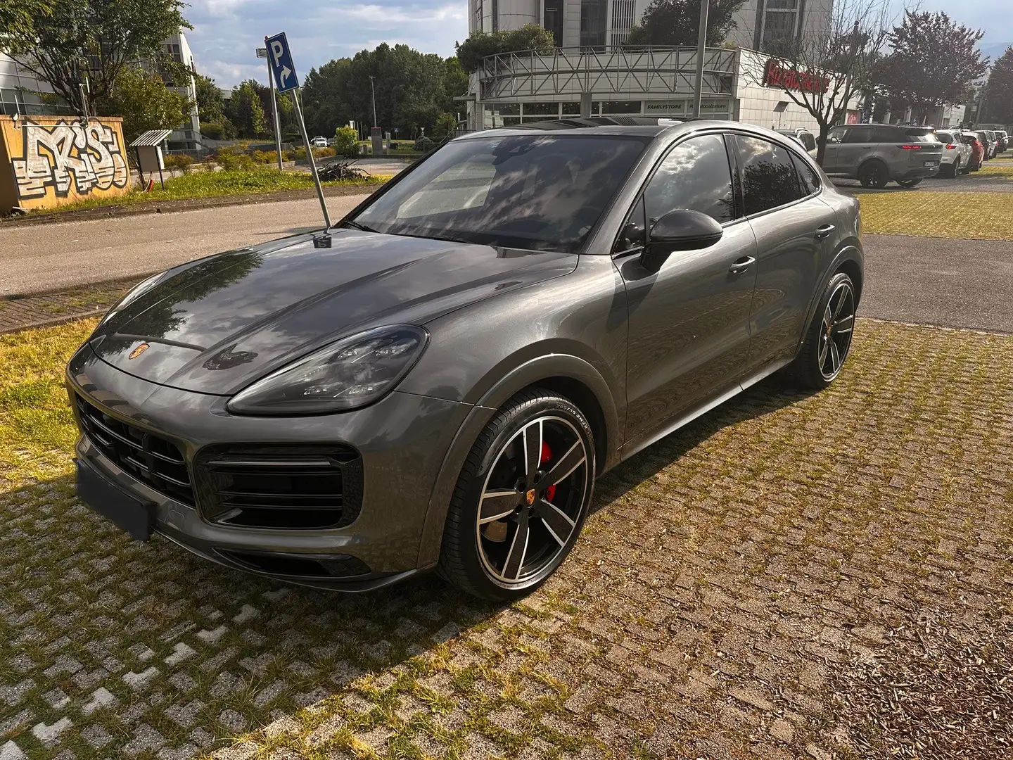 Porsche Cayenne GTS Grau - 1