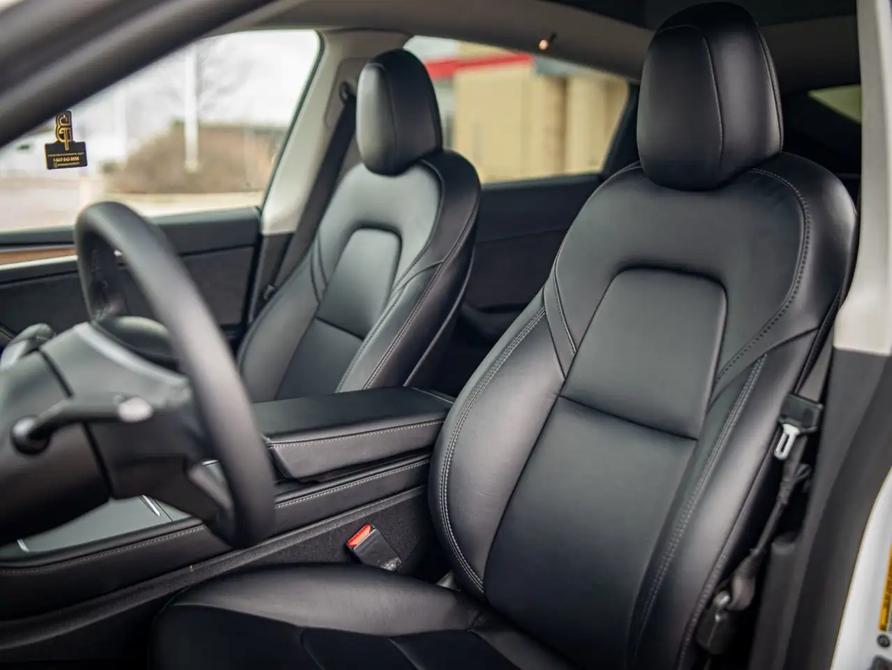Tesla Model Y снимка Tesla Model Y