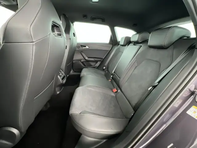 Cupra Leon view 8