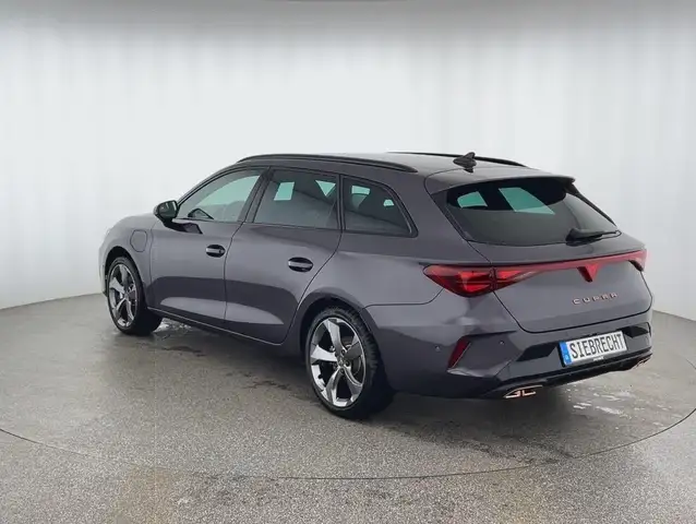 Cupra Leon view 5