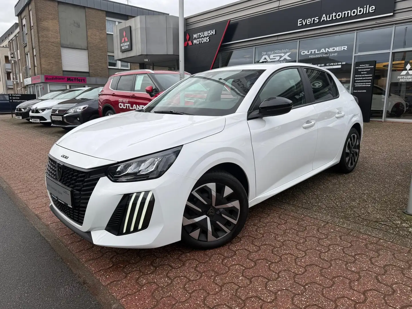 Peugeot 208 1.2 Active *LED *Navi *BT *GJR *PDC Weiß - 2