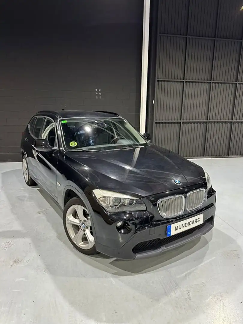 BMW X1 xDrive23d Auto Negro - 2
