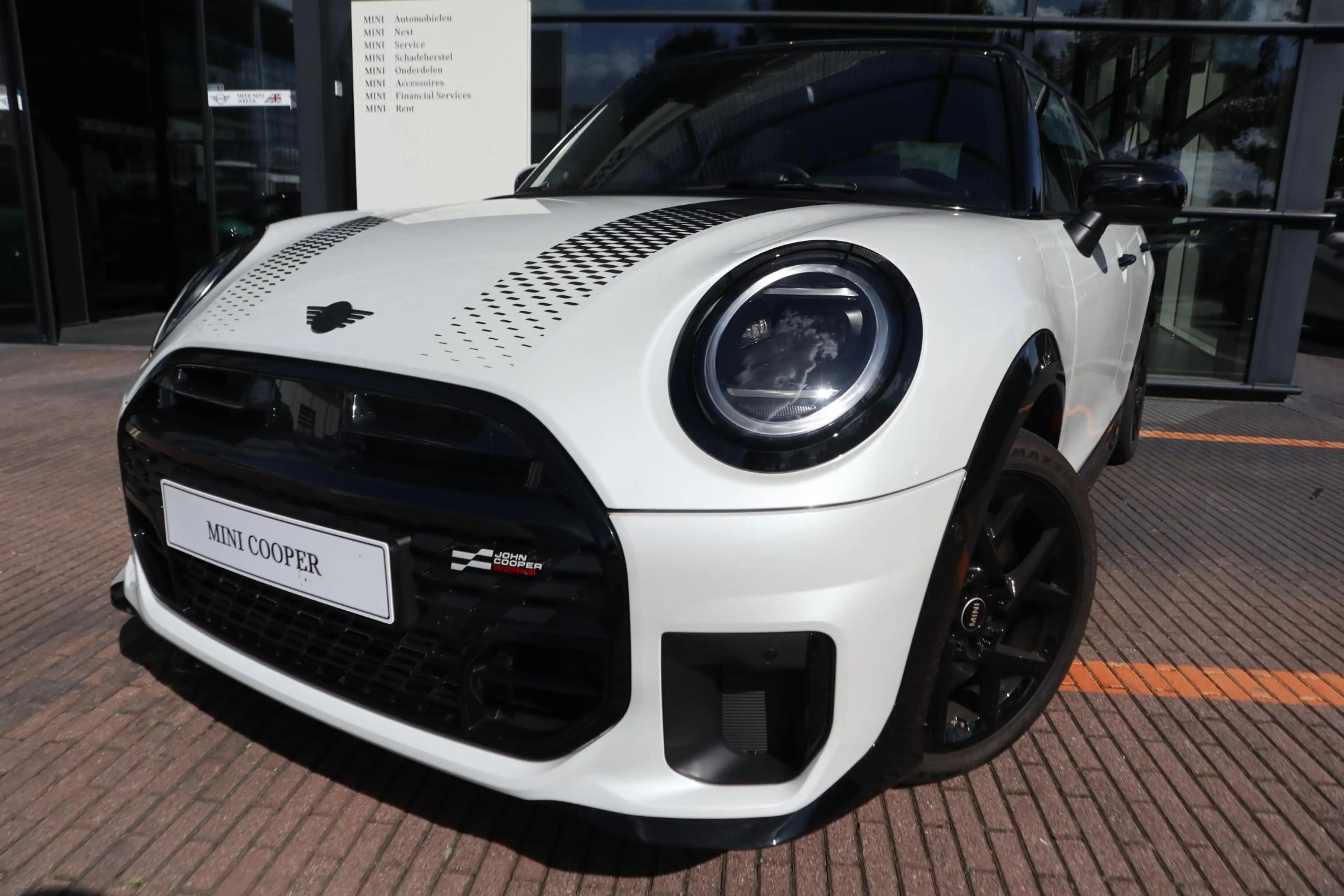 MINI Cooper C 5-Deurs | John Cooper Works uitvoering + Pakket M — photo 7