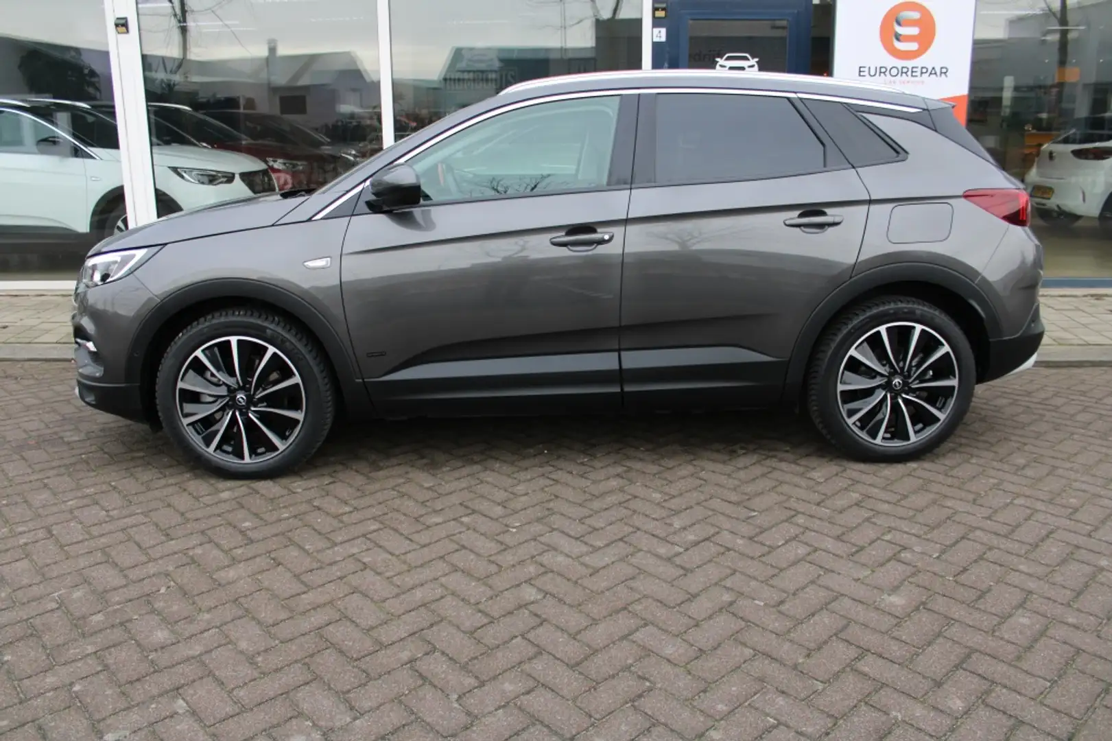 Opel Grandland X 1.6 T Hybride Innovation 300 pk 4x4 Gris - 2