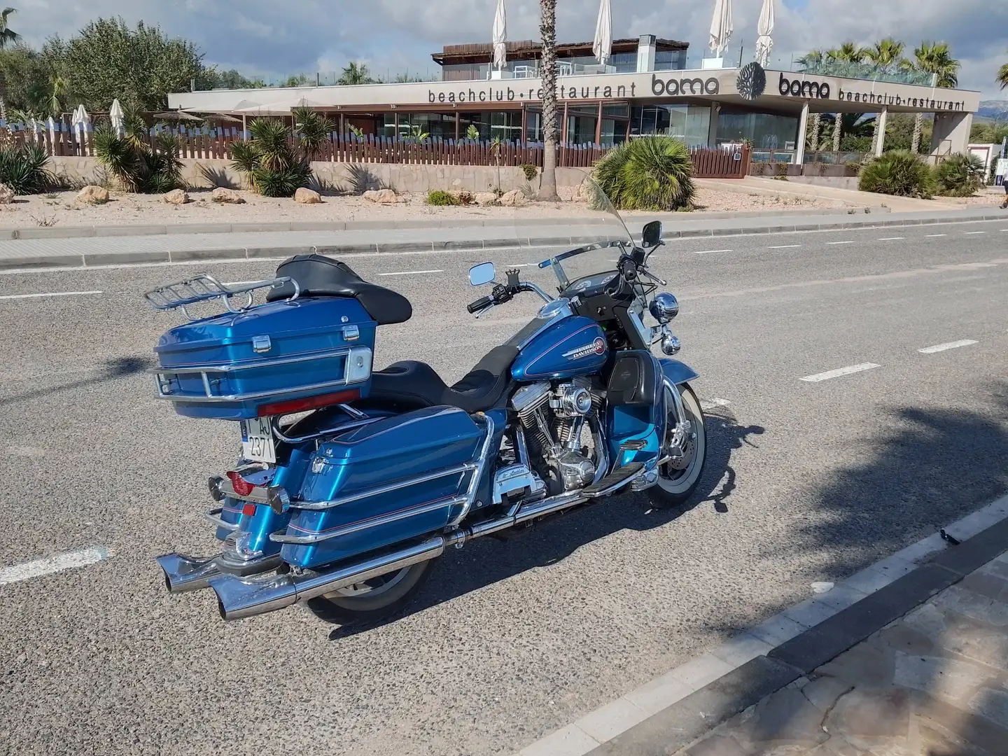 Harley-Davidson Electra Glide Sport Azul - 2