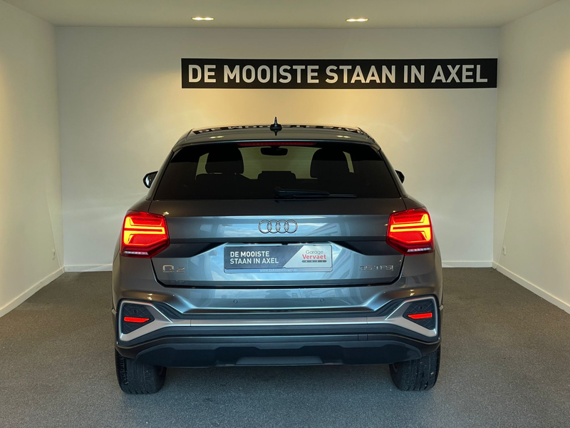 Audi Q2 35 TFSI S Edition — photo 12