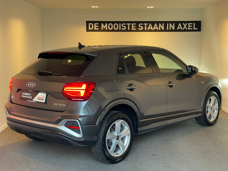Audi Q2 35 TFSI S Edition — photo 9