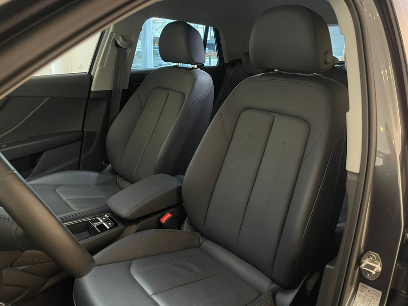Audi Q2 35 TFSI S Edition — photo 15