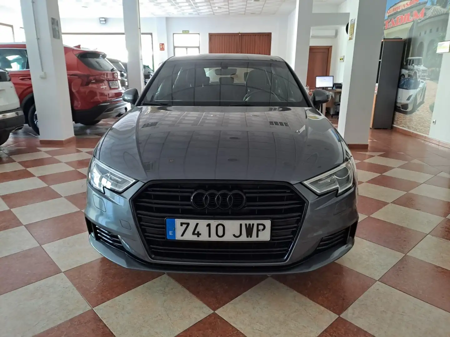Audi A3 Sportback 1.6TDI S tronic 85kW Gris - 1