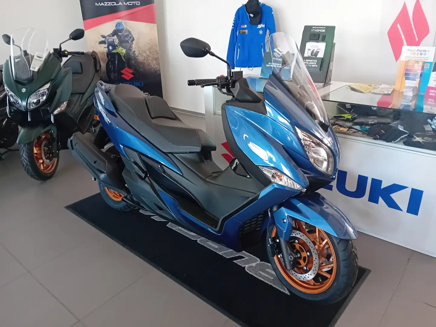 Suzuki Burgman 400 Euro 5 + Niebieski - 2