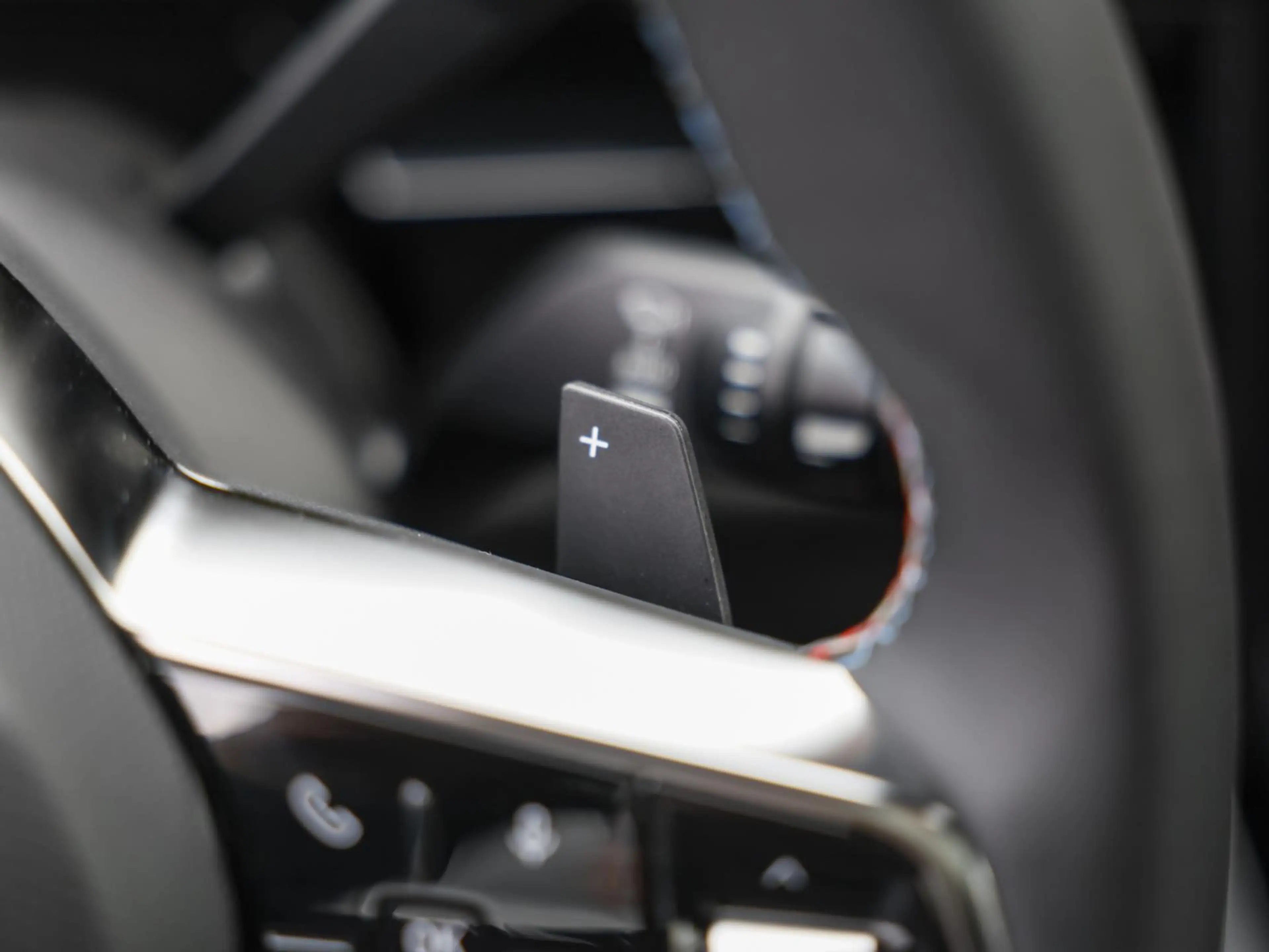 Renault Rafale E-Tech 200 Esprit Alpine NAVI — photo 17