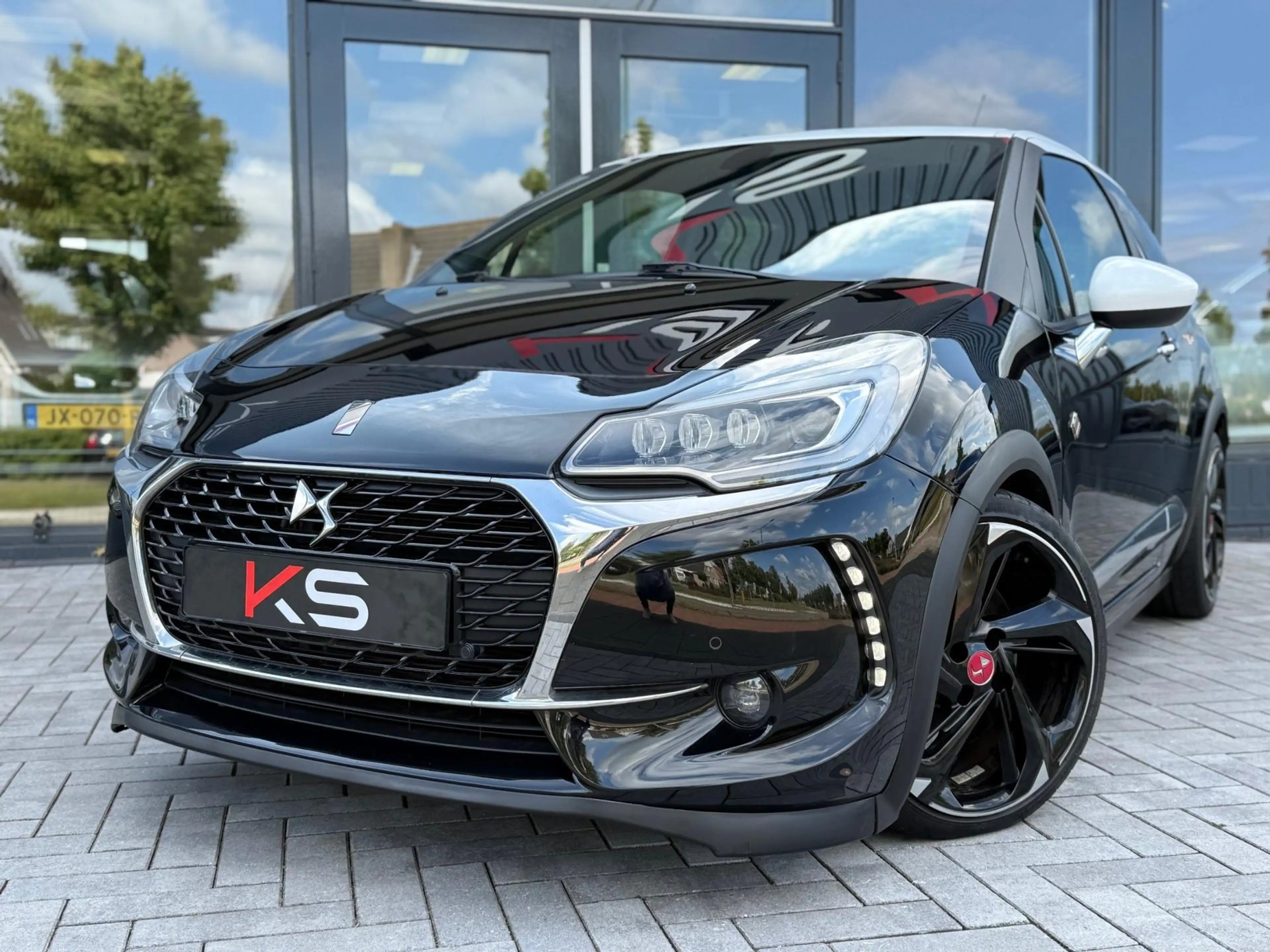 DS Automobiles DS 3 1.6 Performance 208PK Navi Carplay Led Camera — photo 2