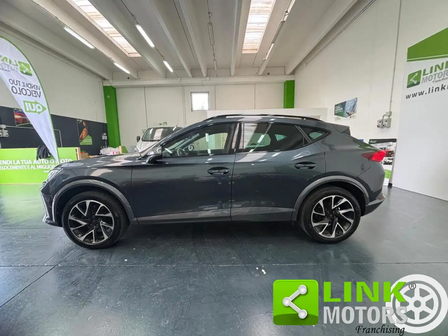 CUPRA Formentor 1.5 TSI DSG KM CERT, UNICO PROP. Gris - 2