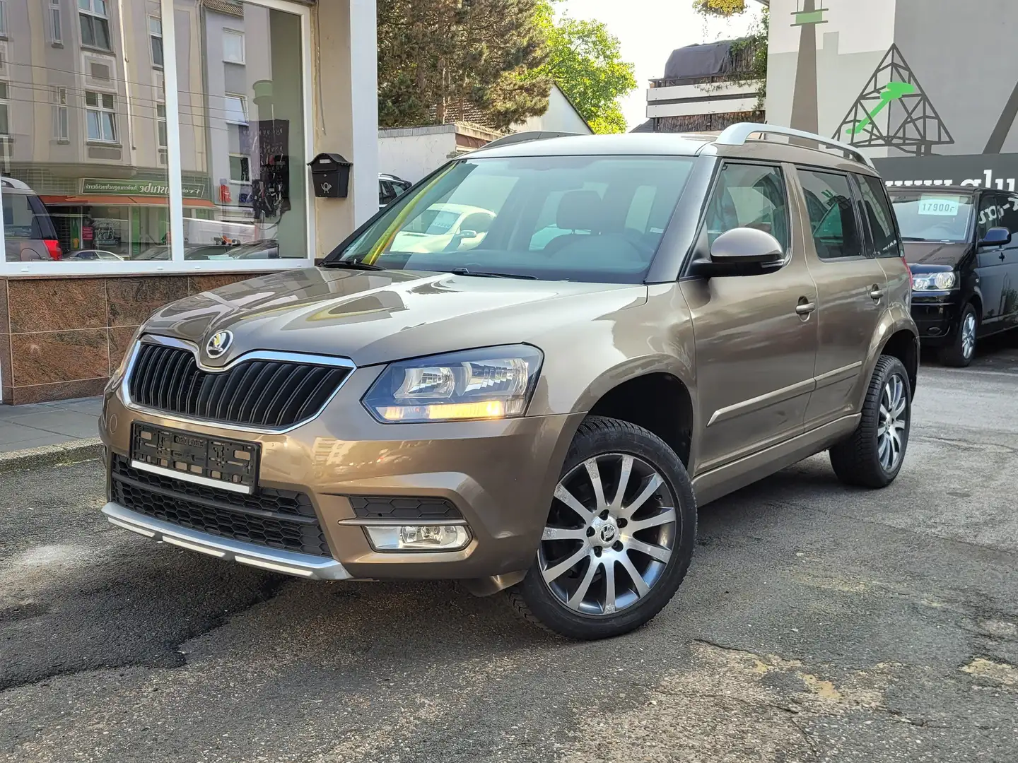 Skoda Yeti 1.4 TSI Edition*17 Zoll Aluf*Klima*AUX*Lichtsensor Braun - 1