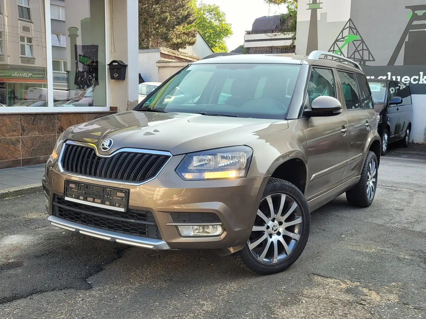 Skoda Yeti 1.4 TSI Edition*17 Zoll Aluf*Klima*AUX*Lichtsensor Braun - 2